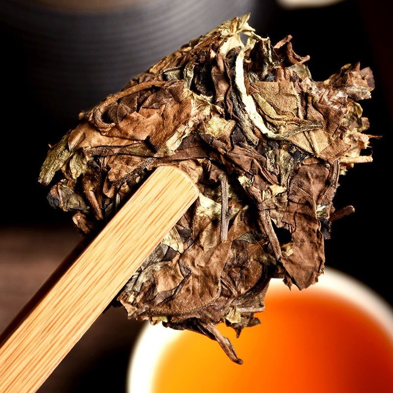 2016年福鼎老白茶饼 陈香老寿眉 单饼350g